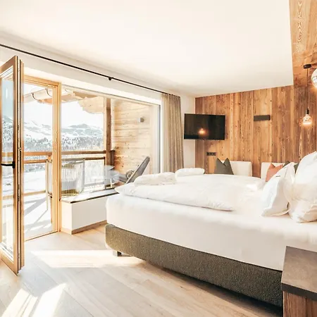 Piz Seteur Hotel 3*
